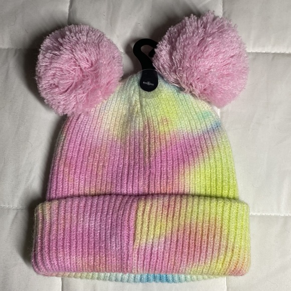 C.C Baby Knit Hat        NWOT - Picture 3 of 3